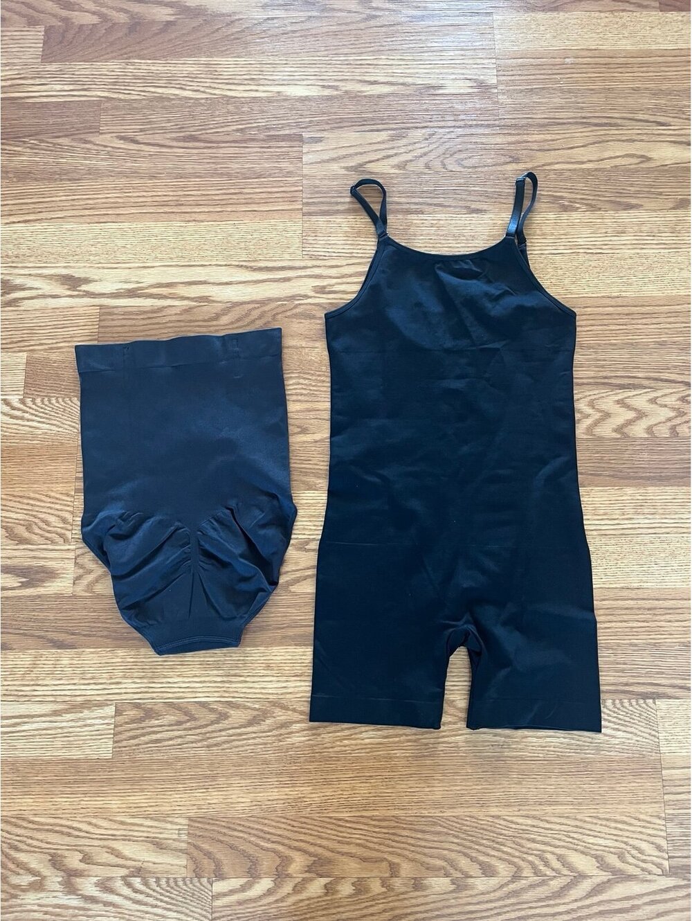 Shapermint Essentials Open Bust Bodysuit Shaper Short and bottoms. Large. - Picture 2 of 4